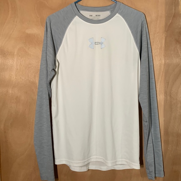 Under Armour long sleeve - Picture 1 of 7